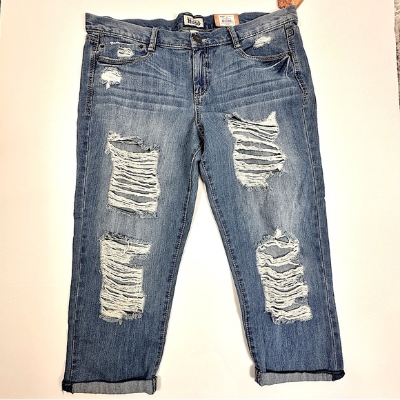 MUDD Women's Blue Distressed Low Rise Cropped Jeans, Size 15 - Picture 2 of 15